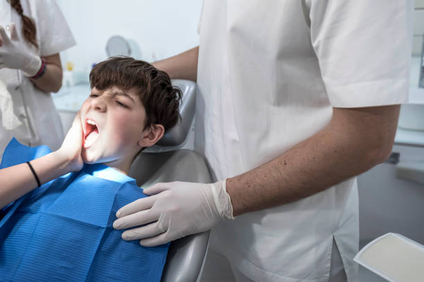 Best Emergency Broken Tooth Repair in Dutch Island, GA